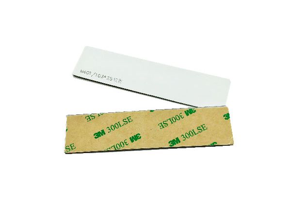 超高频柔性抗金属标签